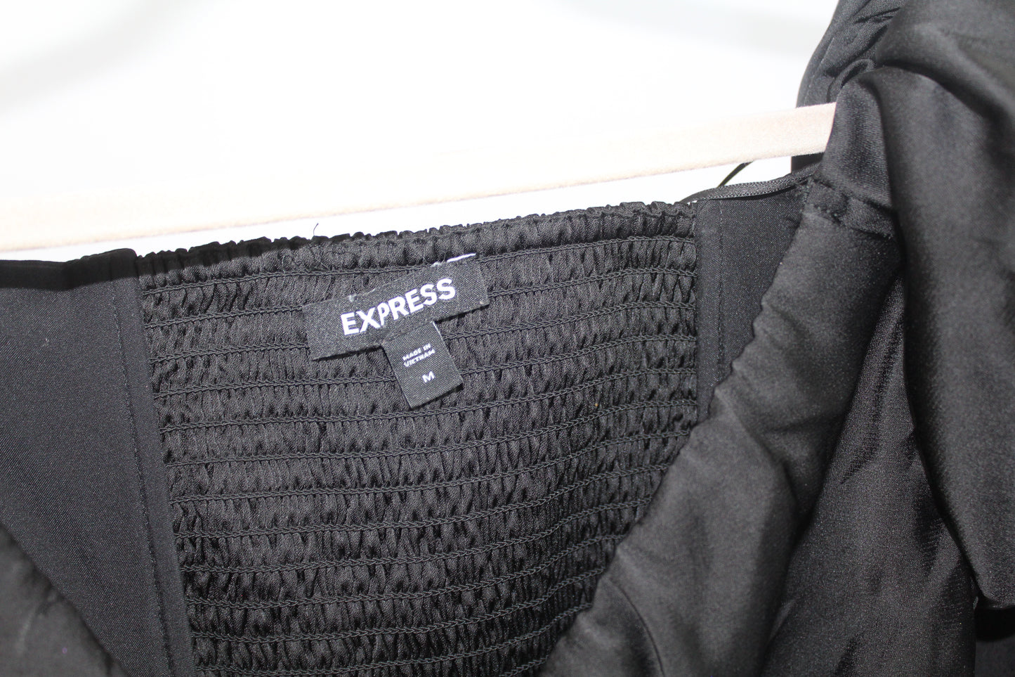 Women's Black Express Top w/Puff Sleeves Size Medium