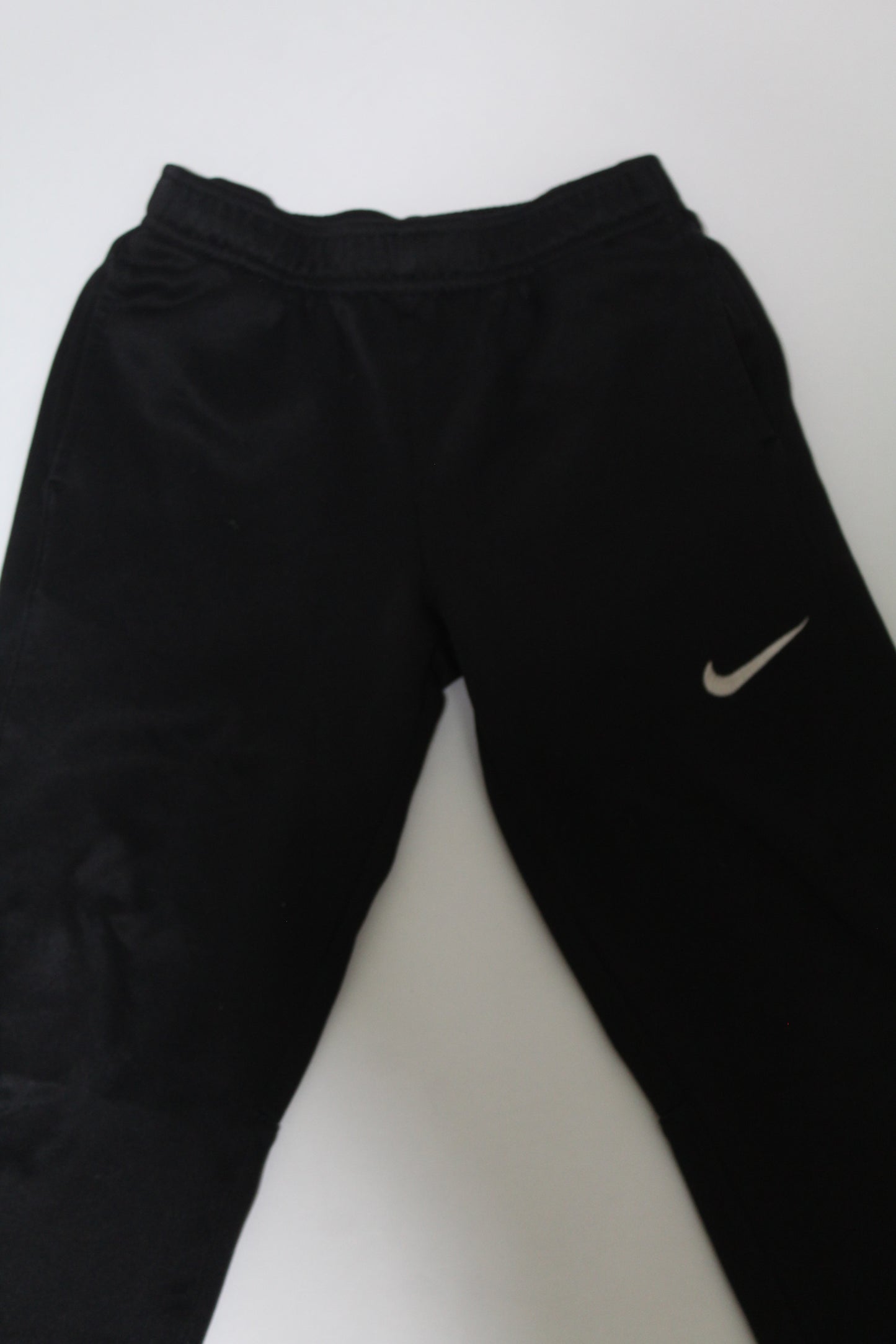Kids’ Nike Dri-Fit Black Athletic Shorts – Size 6M (5–6 Years)
