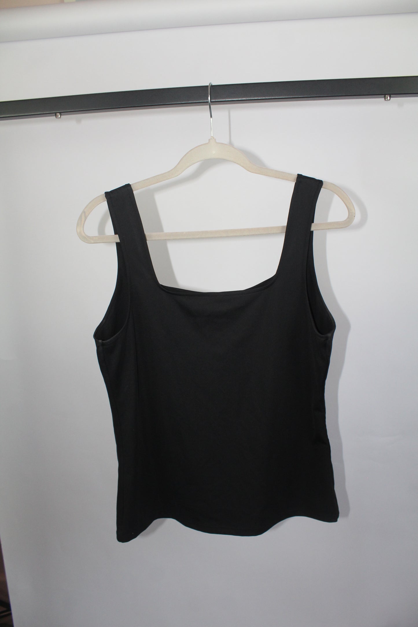 Women's Nine West Tank Size XL