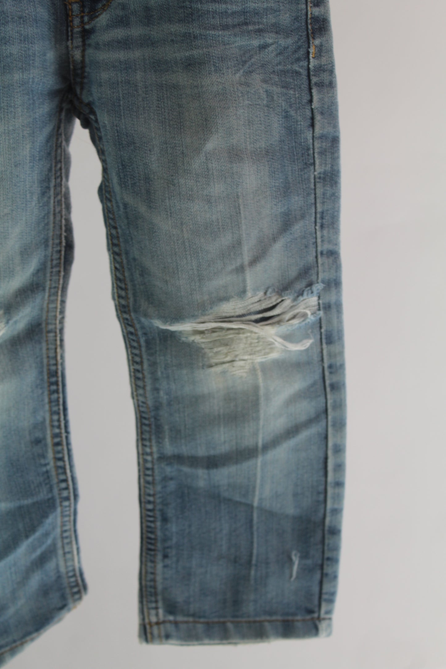 Boys Tommy Hilfiger Light Wash Denim Size 3T