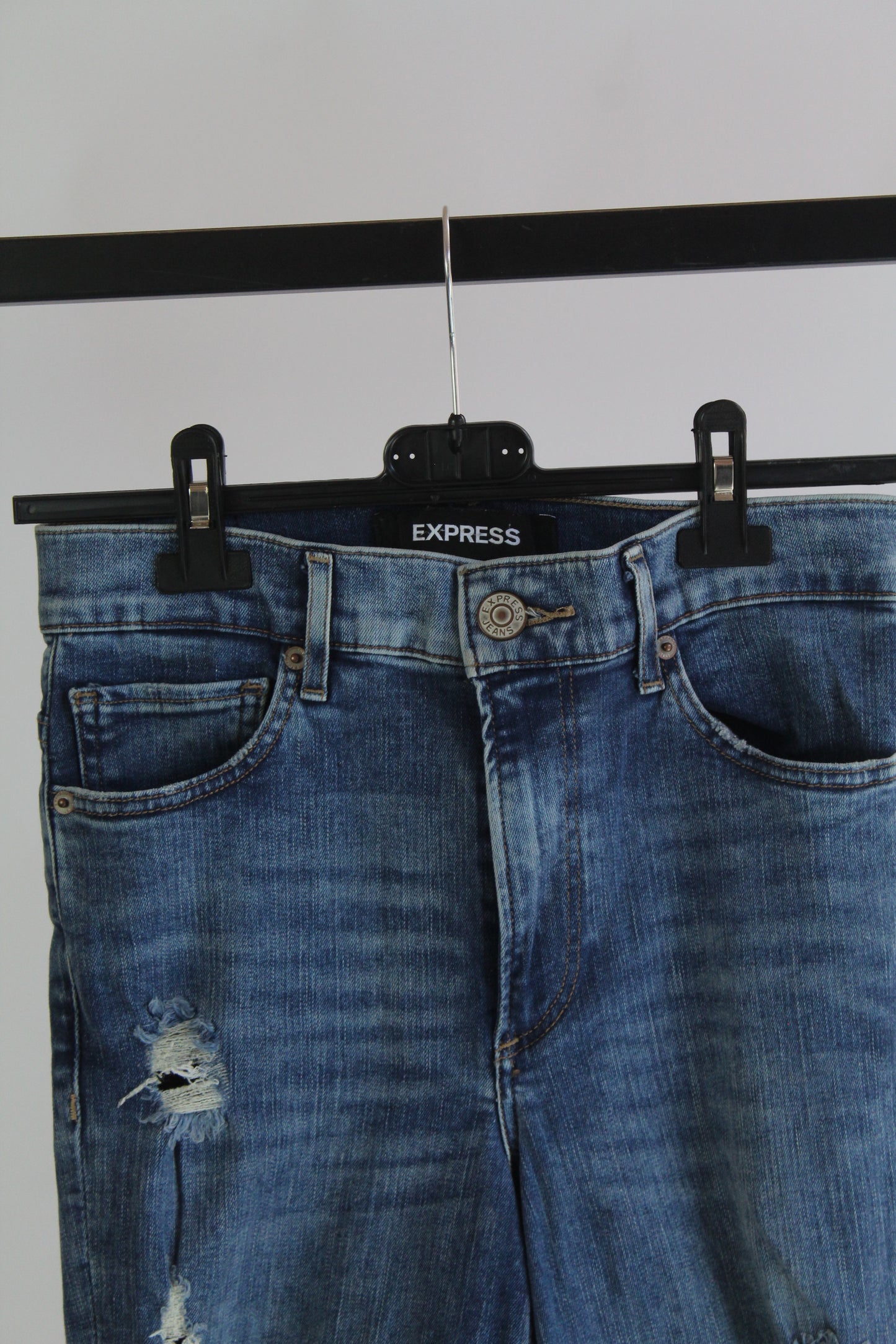 Express Women's Distressed Denim Dark Wash Skinny Jean Size 6R