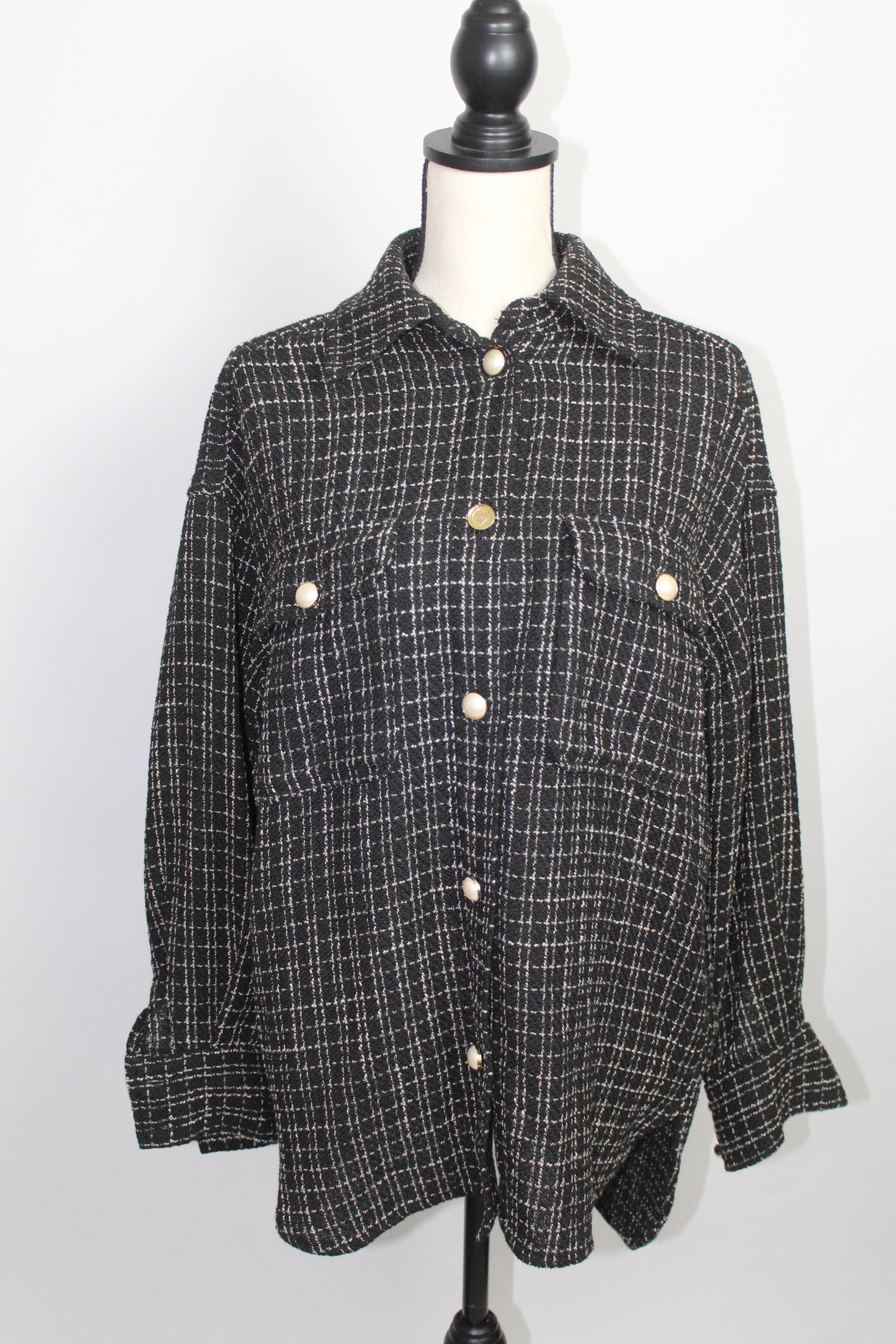 Women’s H&M Black & White Textured Knit Sweater – Size XS