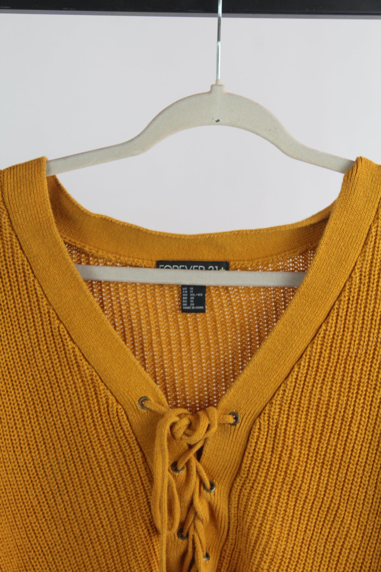 Women's Yellow Forever 21 Knit Sweater Size 1x