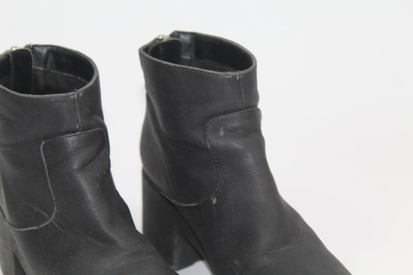 Women's Asos Black Chunk Booties Size 4