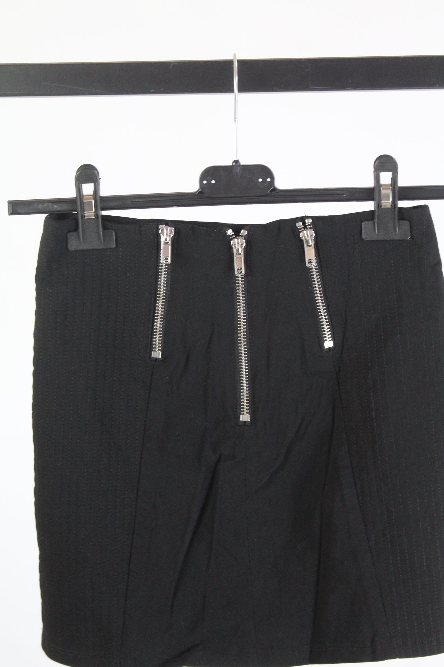 H&M Divided Black Mini Skirt Women's Size 4