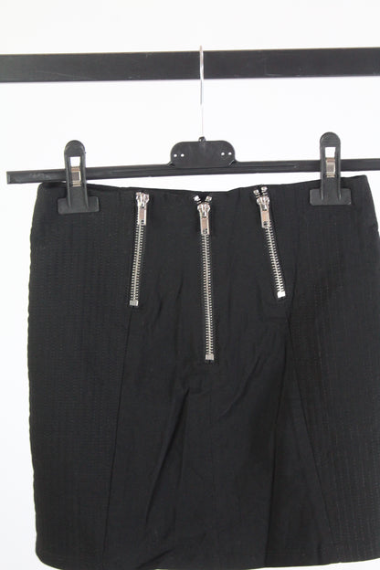 H&M Divided Black Mini Skirt Women's Size 4