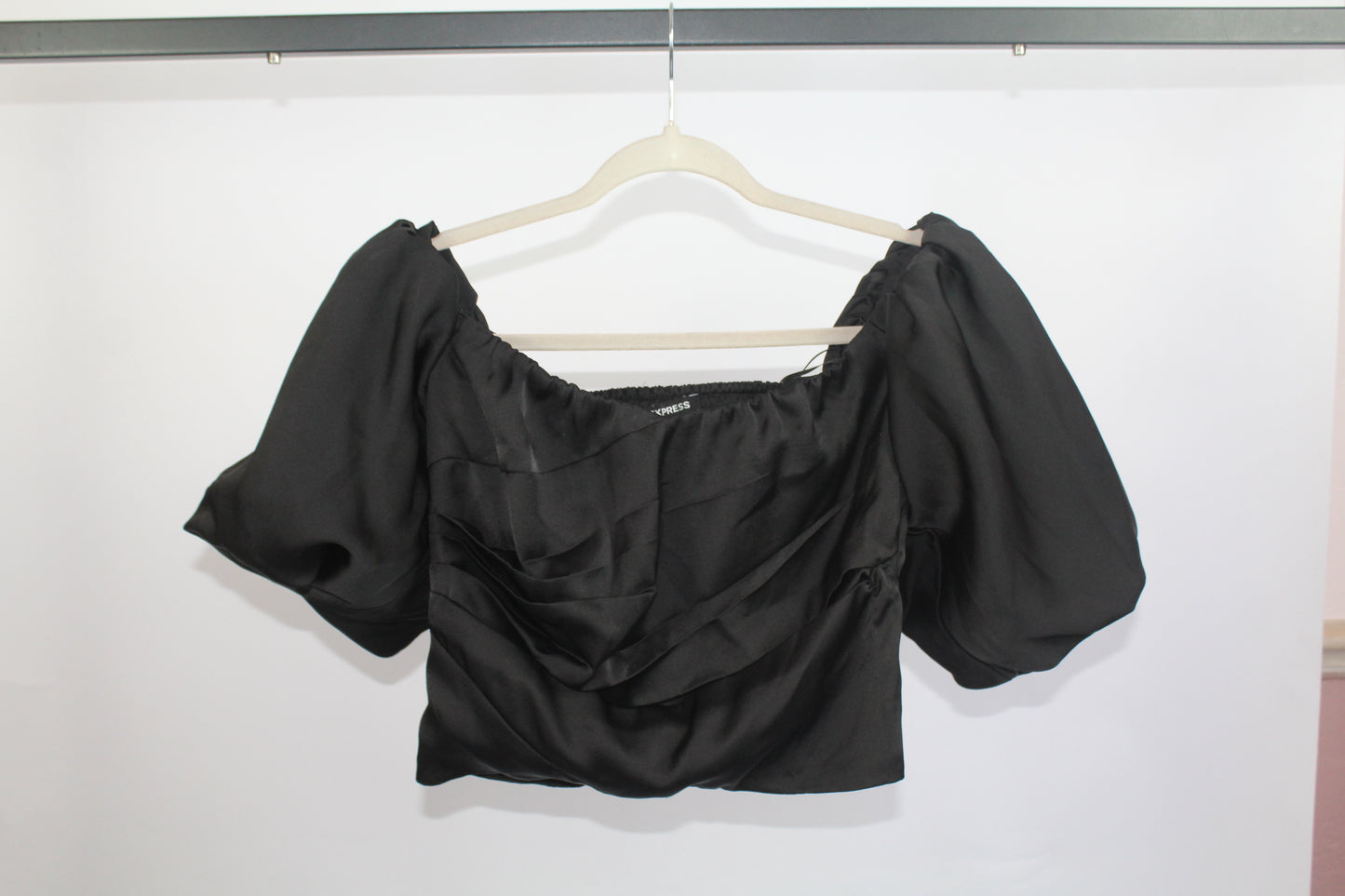 Women's Black Express Top w/Puff Sleeves Size Medium