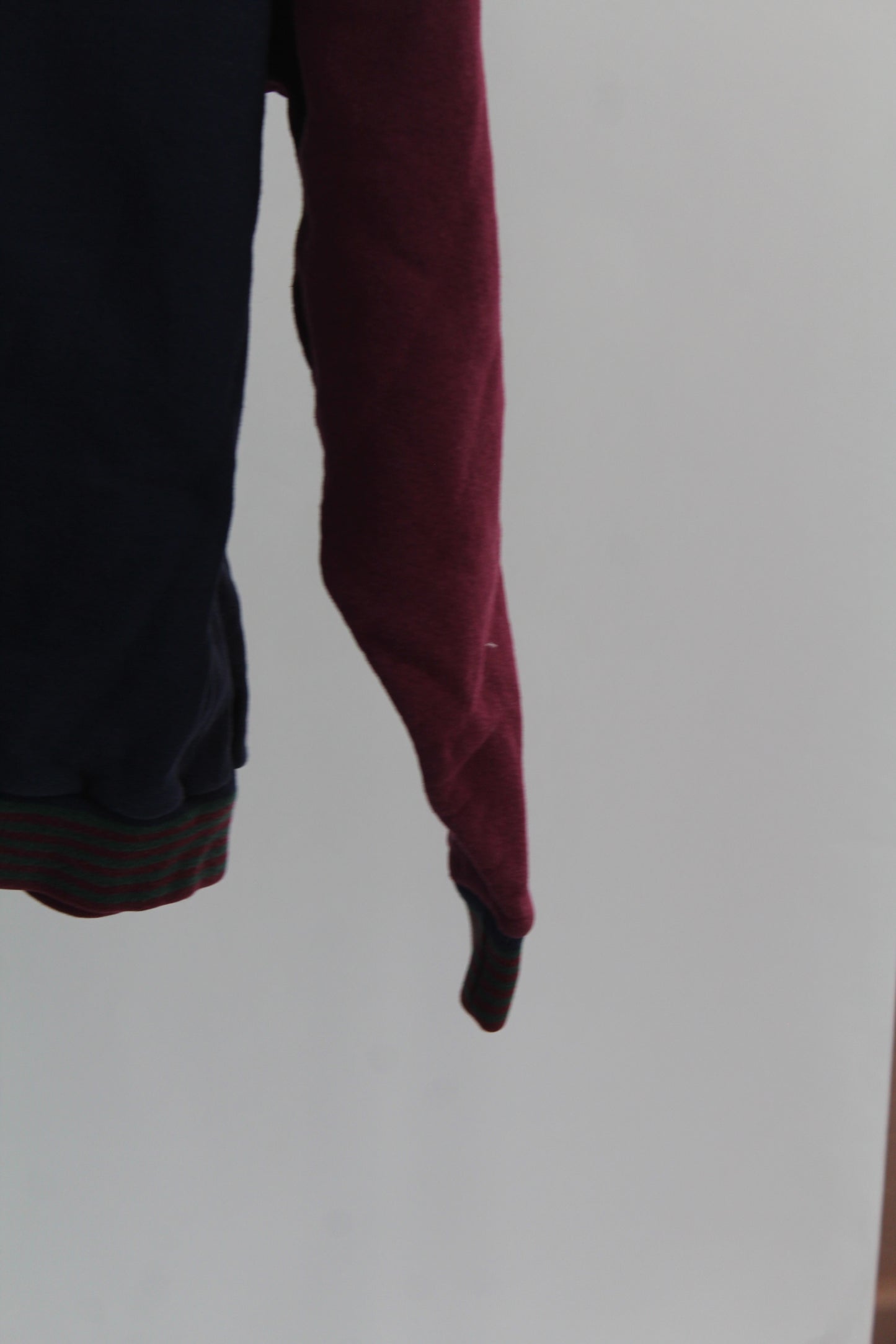 Women's Vintage Looney Toons Sweater Size Large