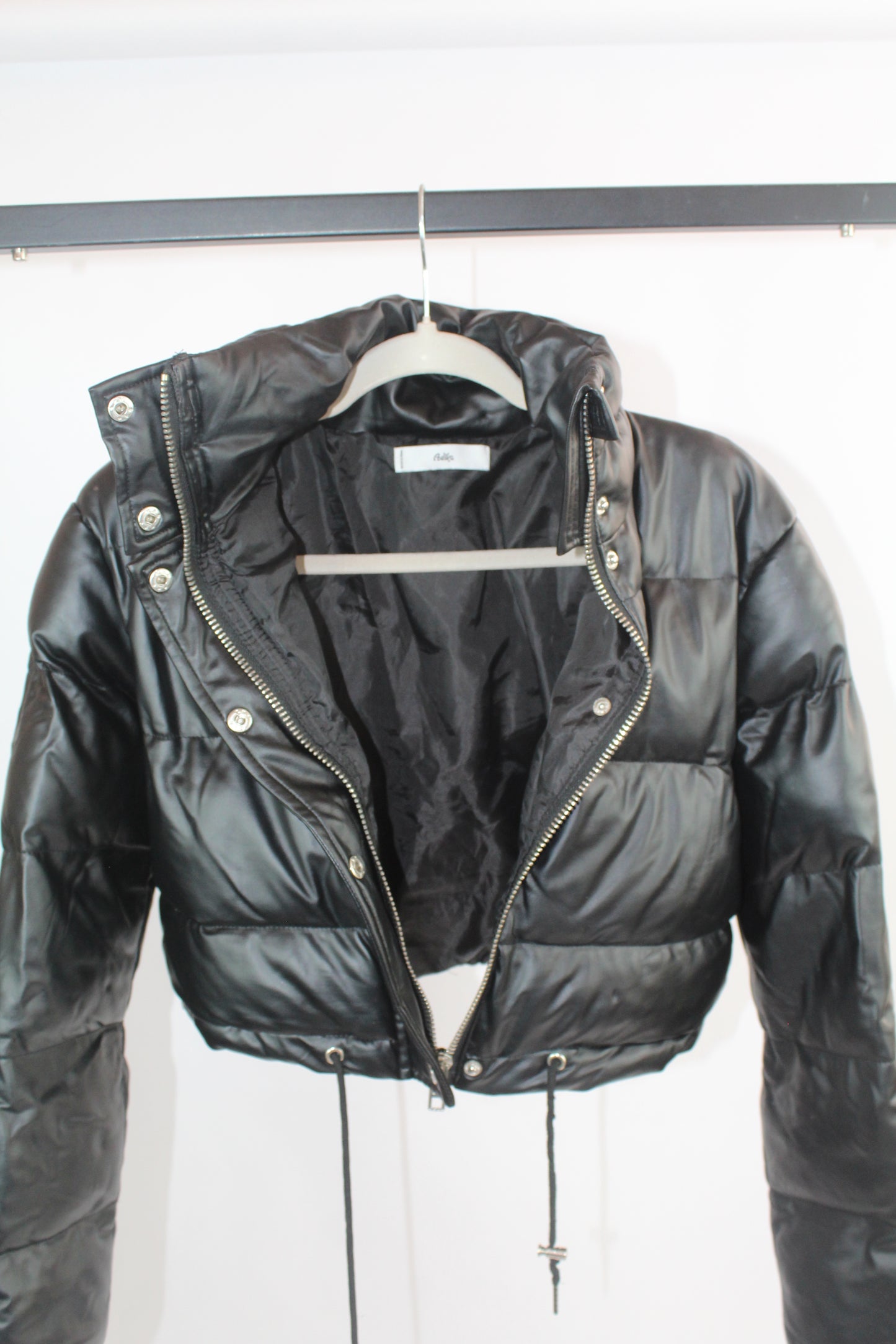 Women's Black Adika Cropped Puffer Jacket Size Small