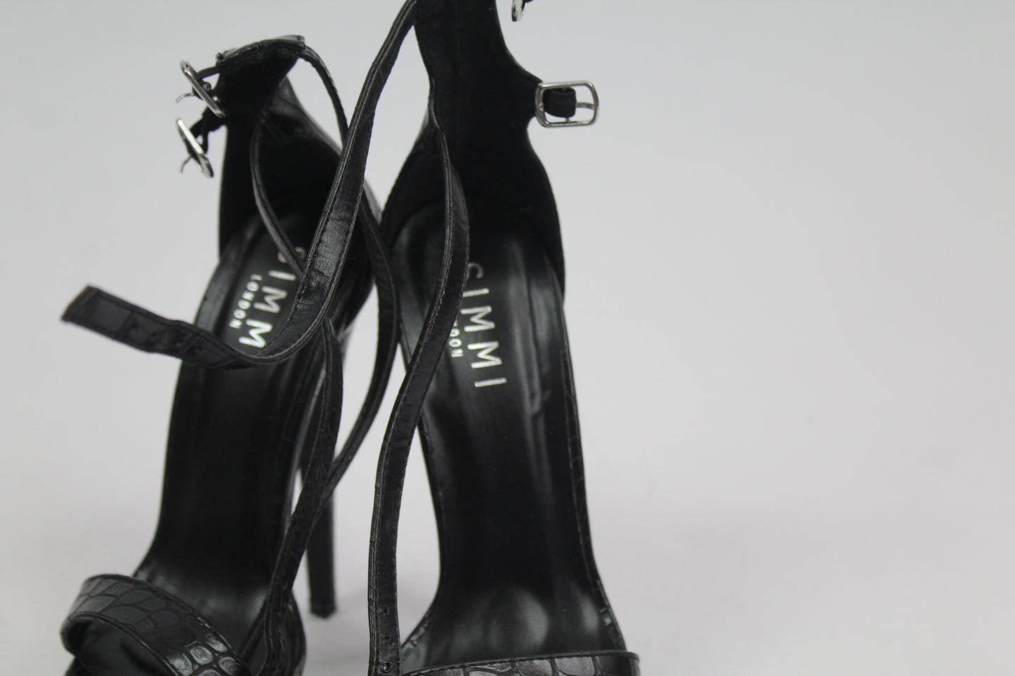 Women's Black Simmi London Heels Size 4 US 8.5