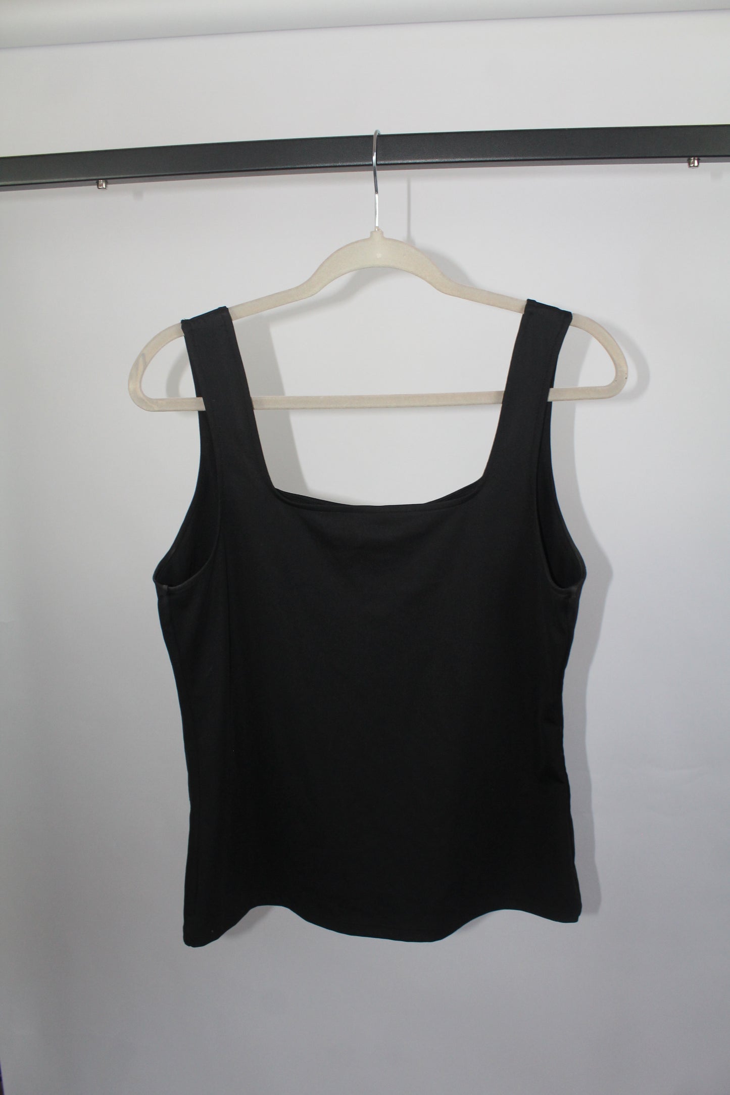 Women's Nine West Tank Size XL