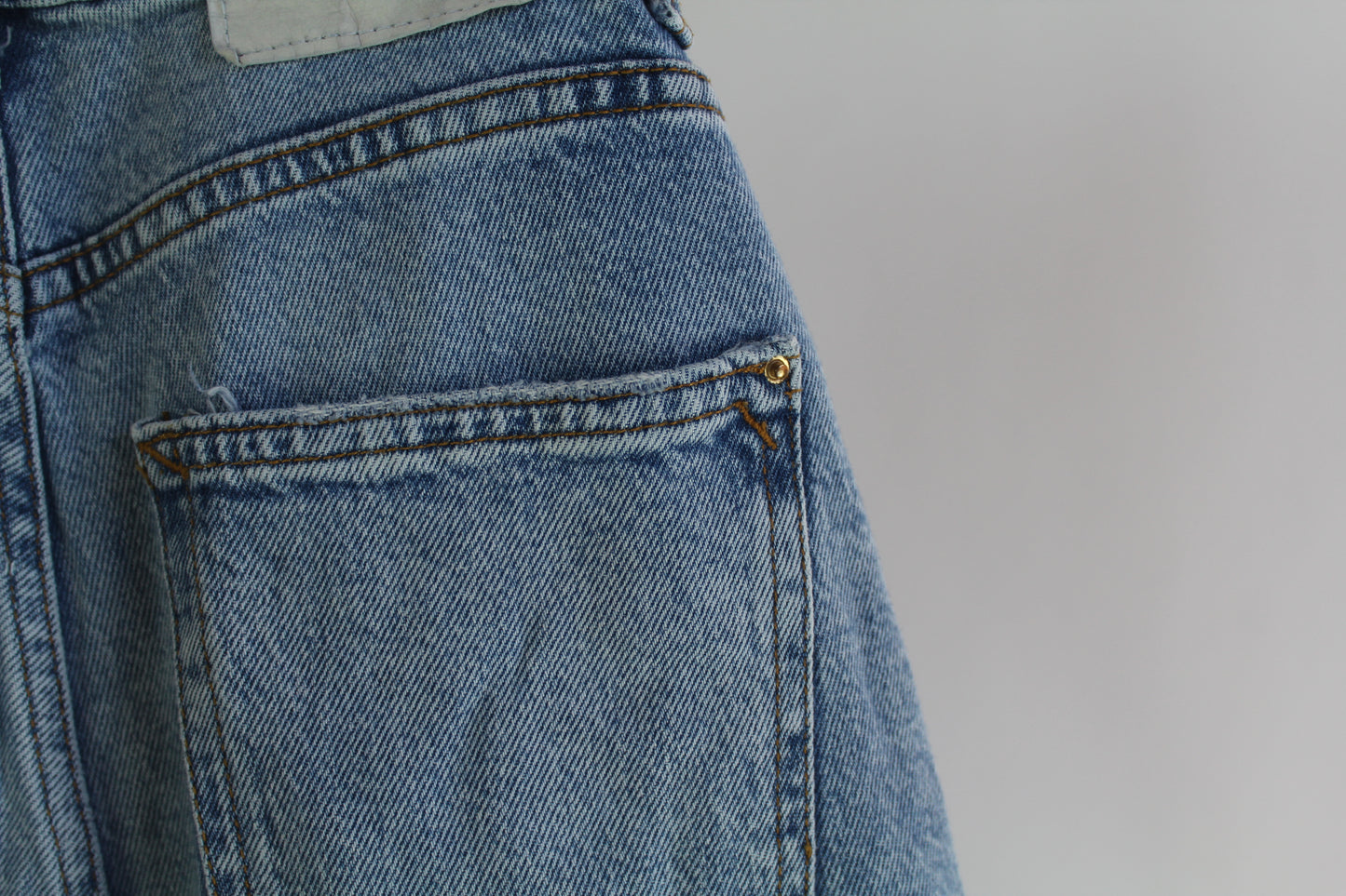 Zara Women's Light Wash Denim Size 4