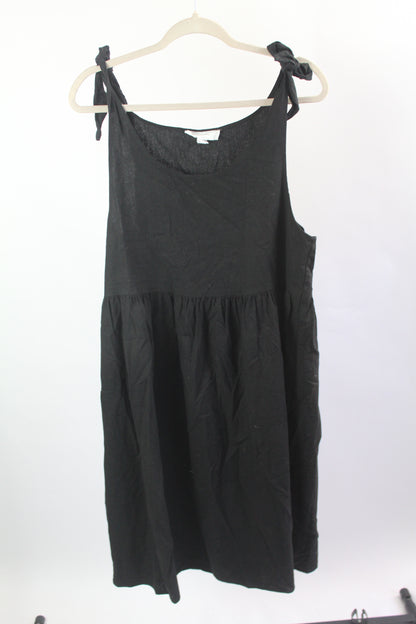 Women's Black Urban Renewal Dress Size Medium