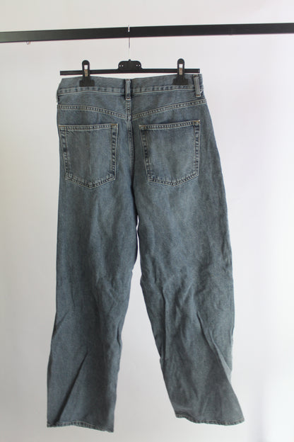 TopShop Denim Straight Cut Loose Fit Size W28 L32