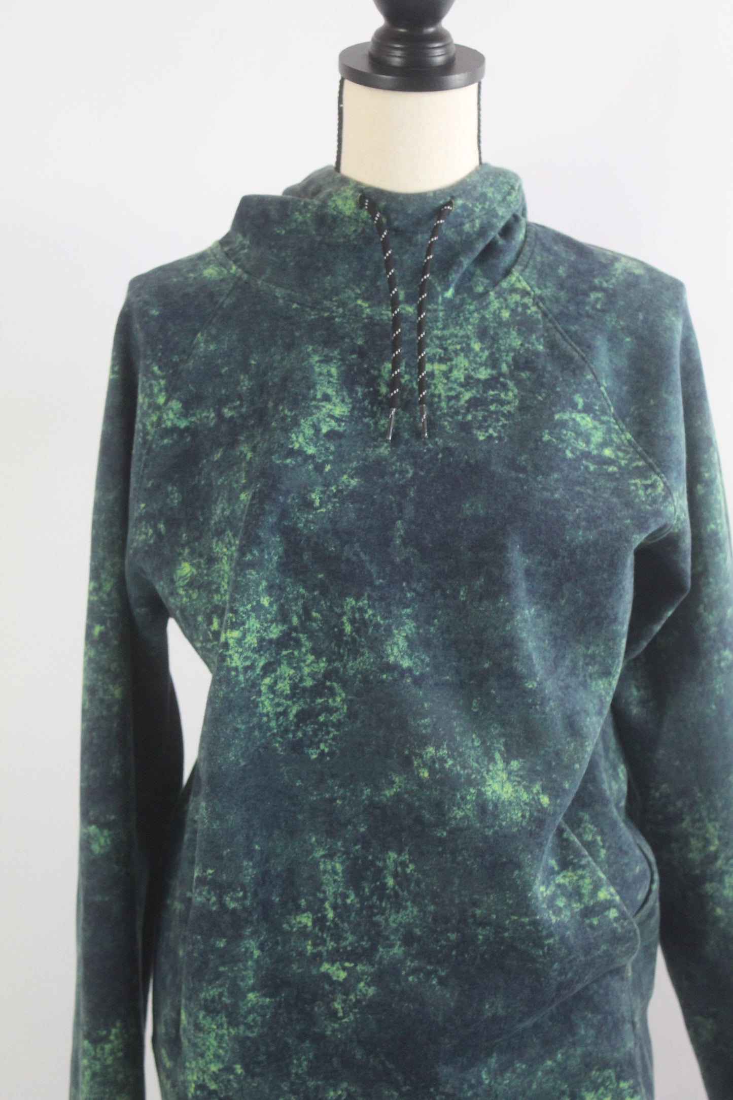 Blue and Green Lounge Set Size Medium
