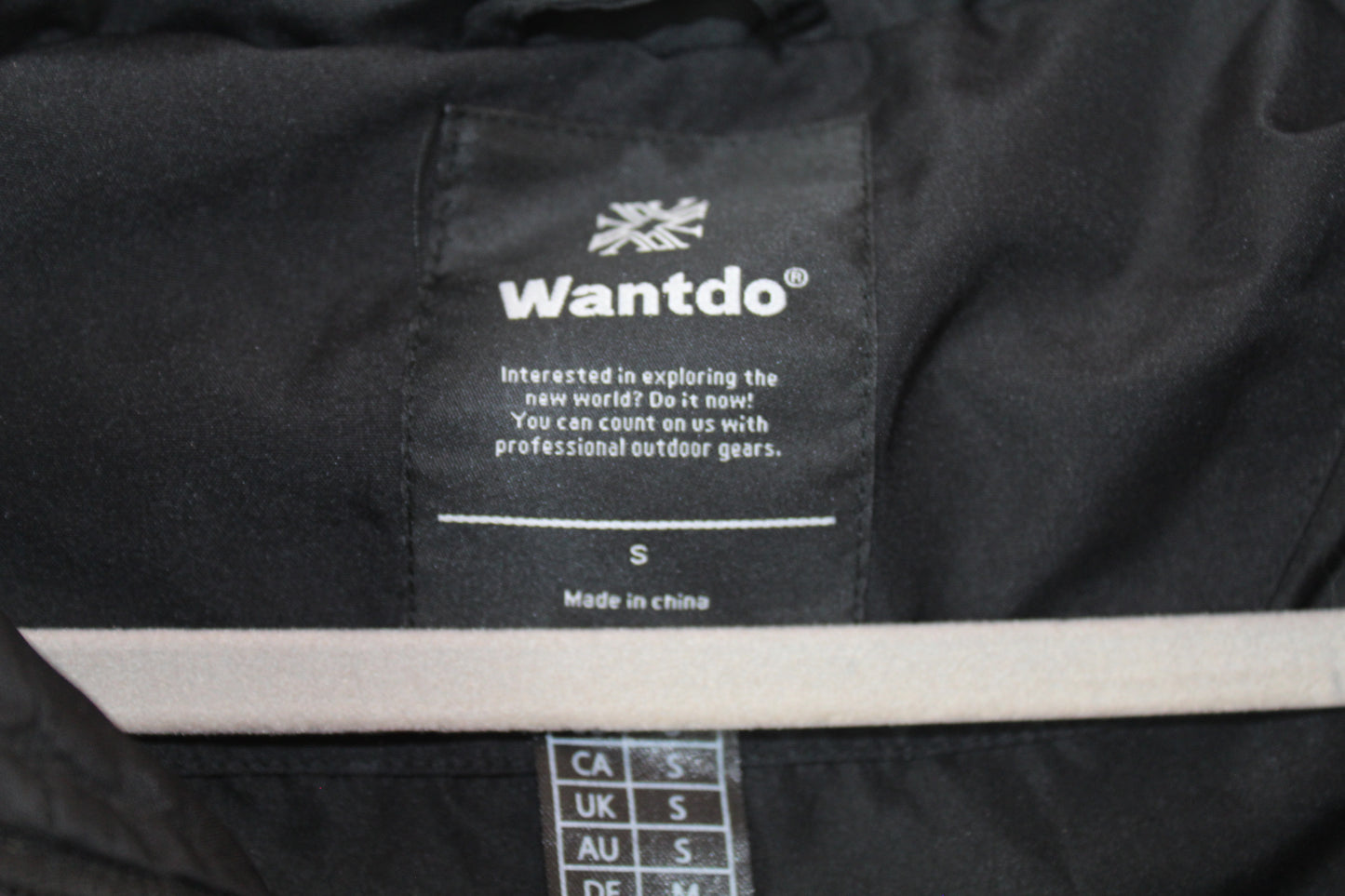 Women's Black Puffer Jacket Size Small Brand Wantdo