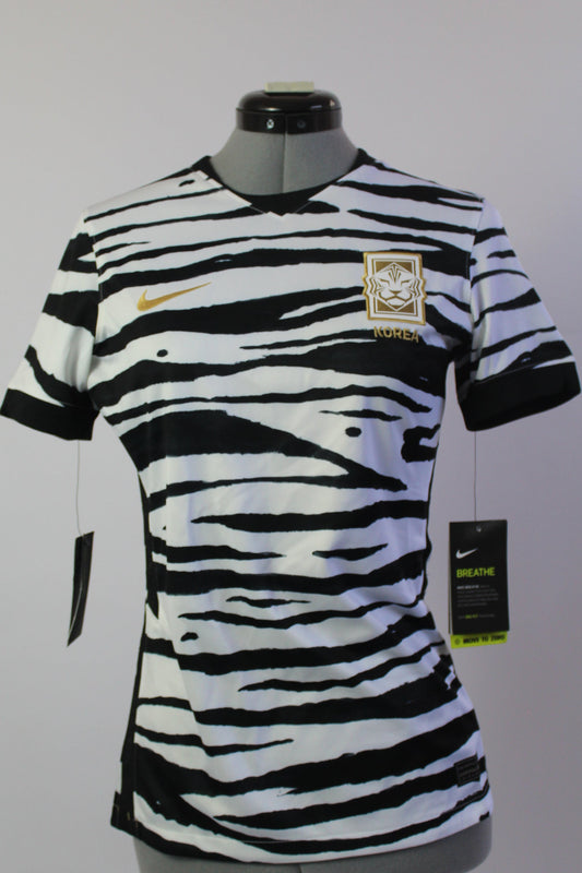 Nike Women Sports Zebra Top New with Tags - XS