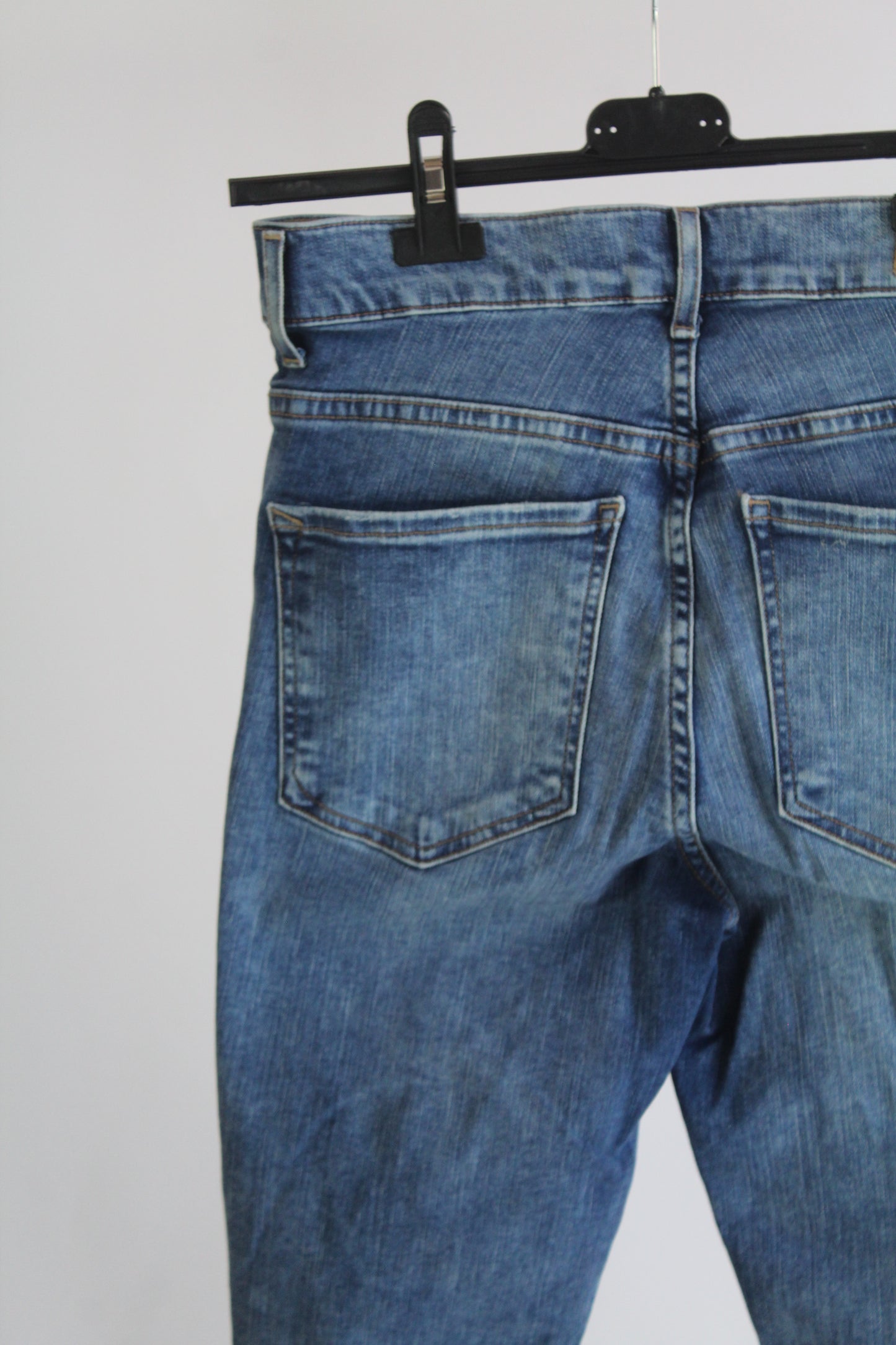 Express Women's Distressed Denim Dark Wash Skinny Jean Size 6R