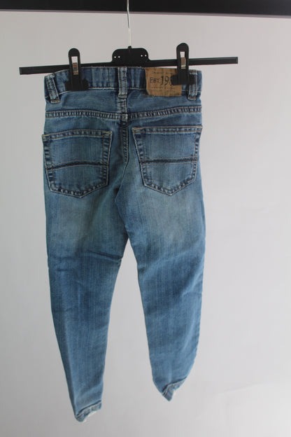 Boys The Childrens Place Light Wash Jeans Size