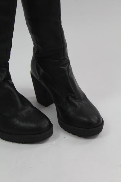 Women's Black Chunk Boots Size 38
