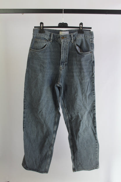 TopShop Denim Straight Cut Loose Fit Size W28 L32