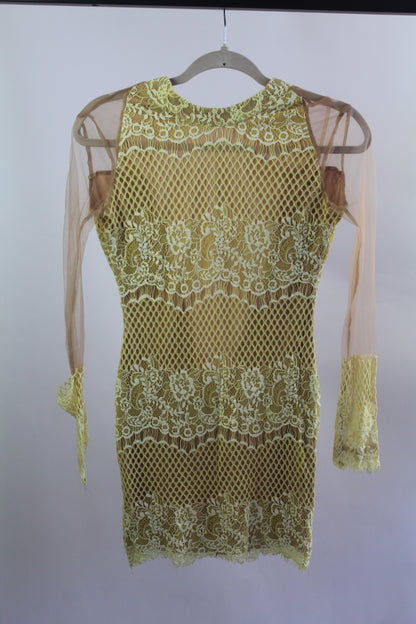Yellow/Tan Lace Women's Mini Long Sleeve Dress Size 6