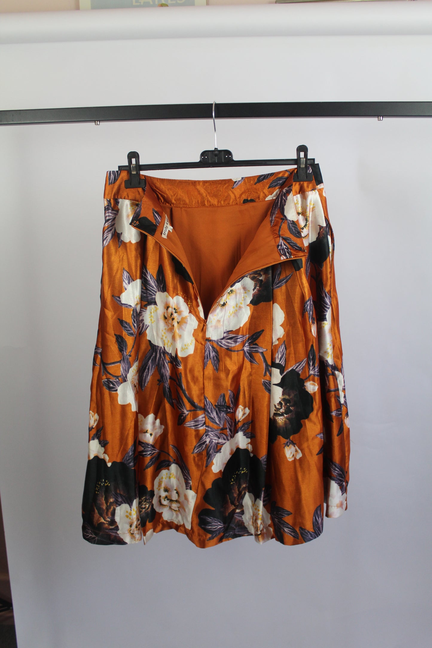 Women's Midi Orange Floral Skirt Size M