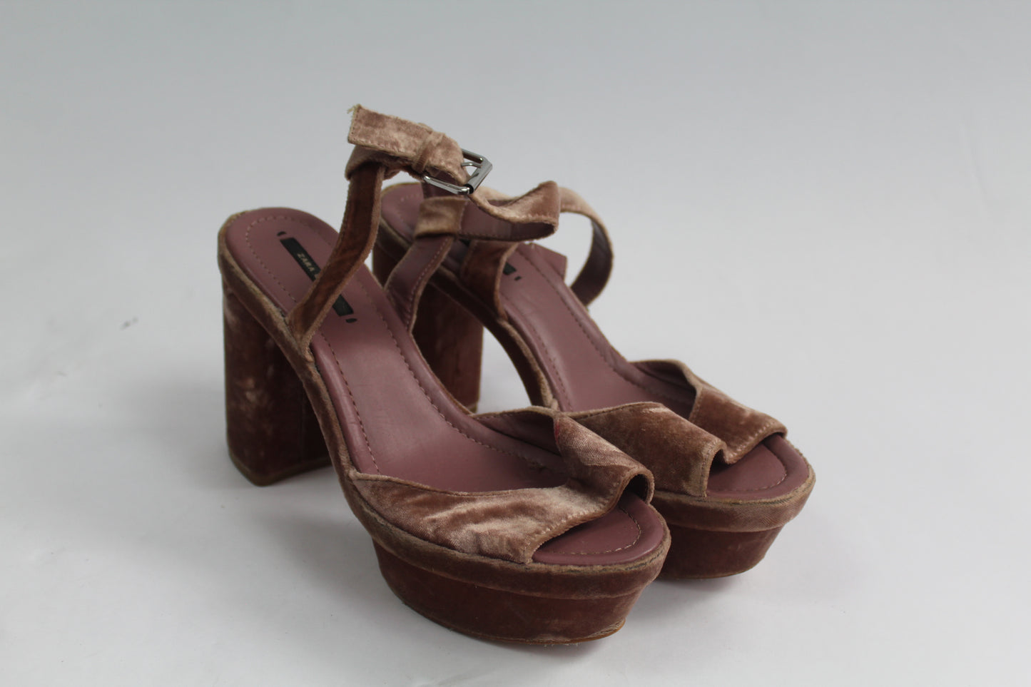 Women's Zara Velvet Chunk Heels Size ?