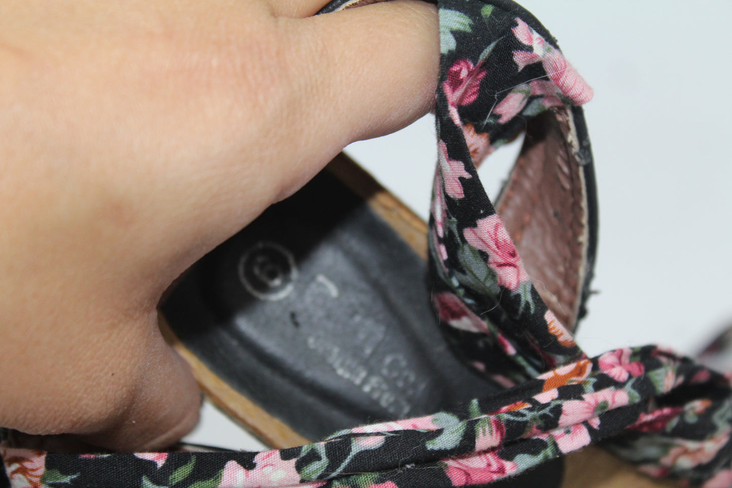 Women's Wedges with Floral Strap Size 6