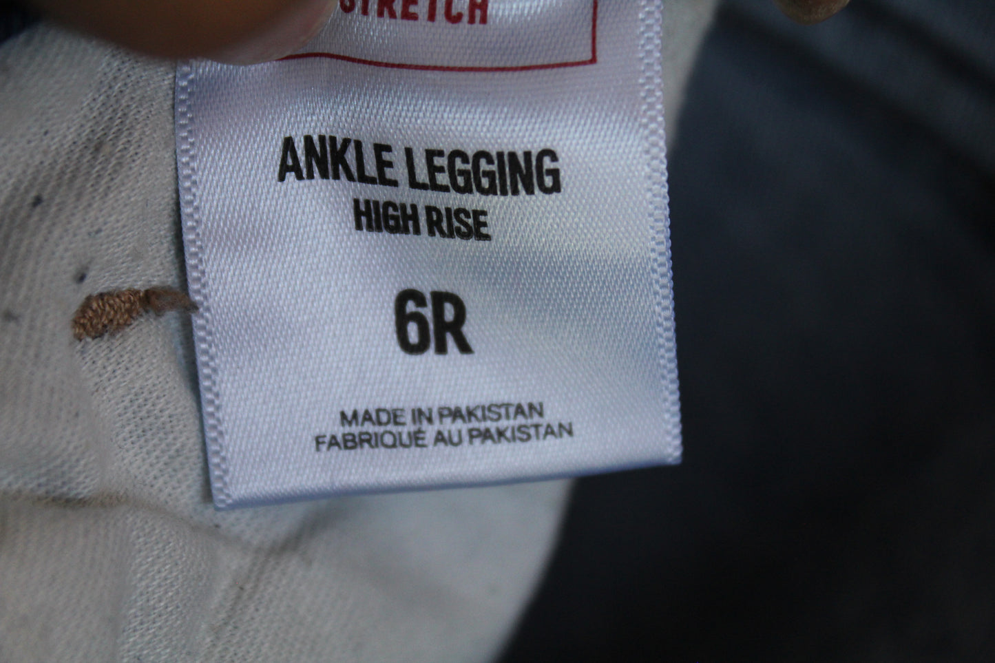 Express Women's Distressed Denim Dark Wash Skinny Jean Size 6R