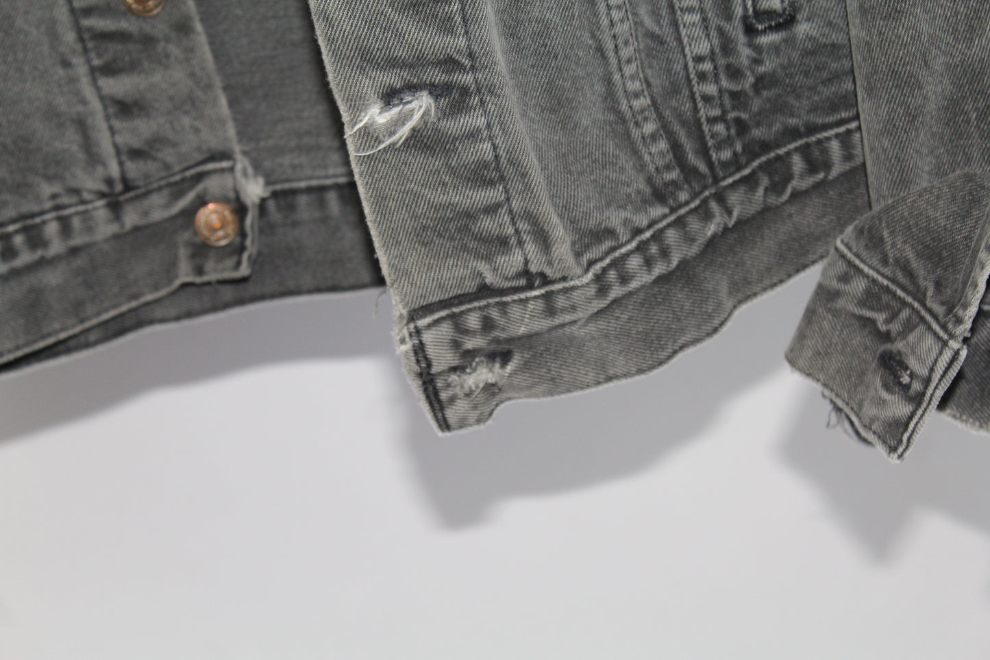 Women's Vintage Levi's Dark Grey Distressed Denim Jacket Size Medium