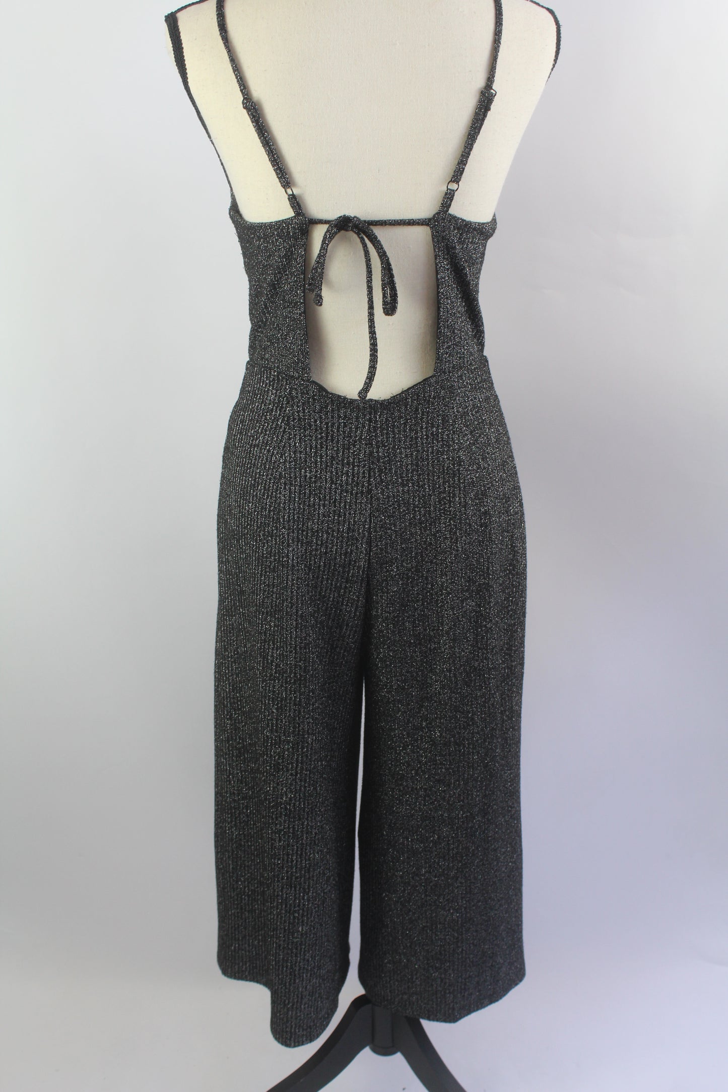 Wild Fable Sparkly Women's Jumpsuit Size Medium