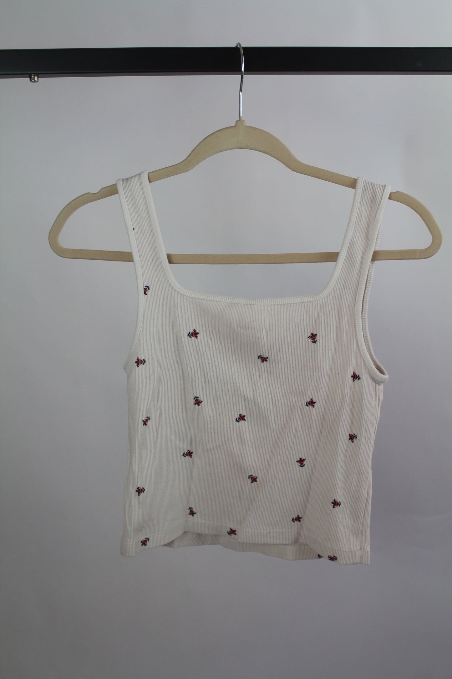 Women's Old Navy Lounge White Floral Top Size Medium