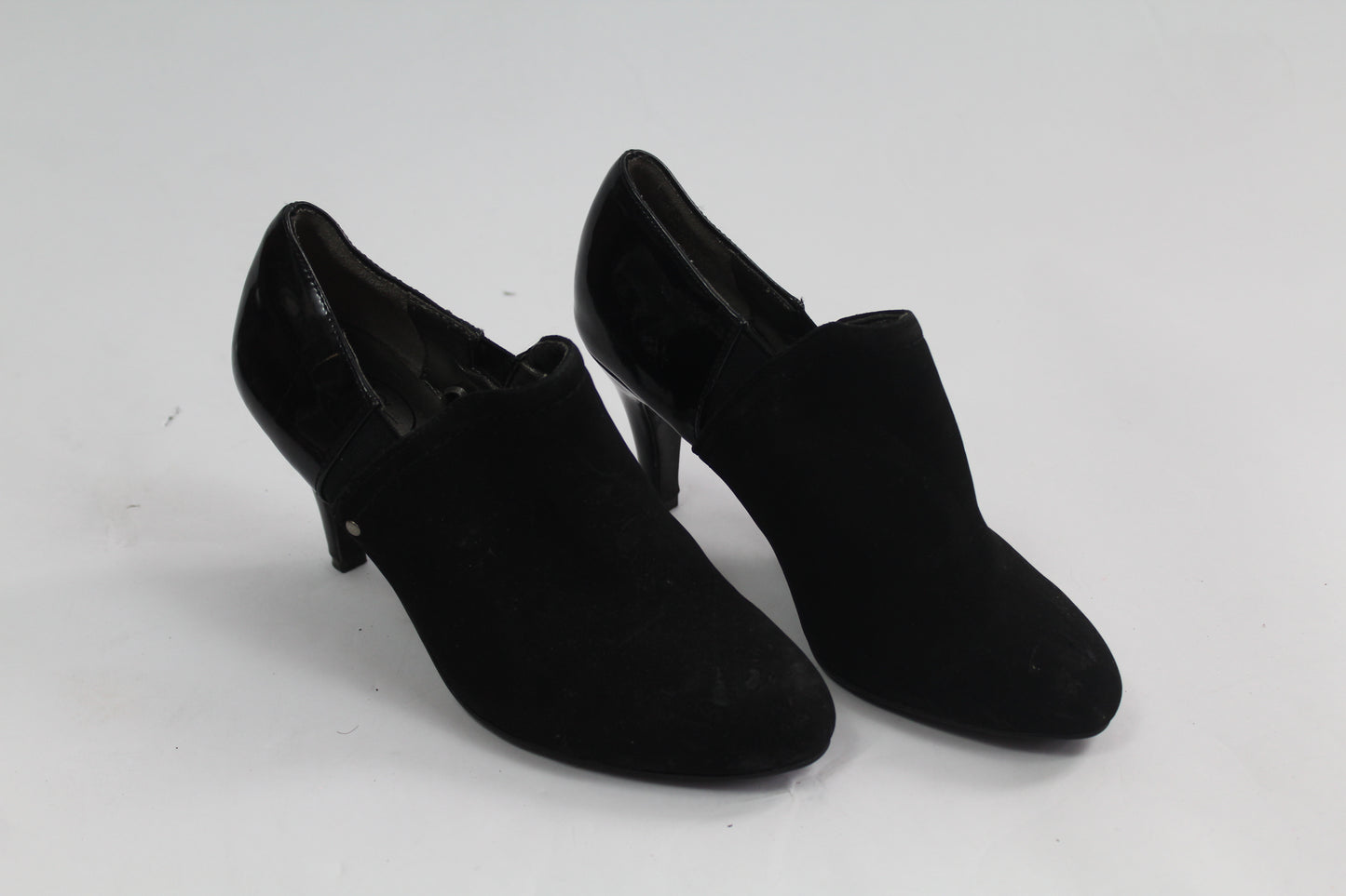 Women's PENDING SIZE