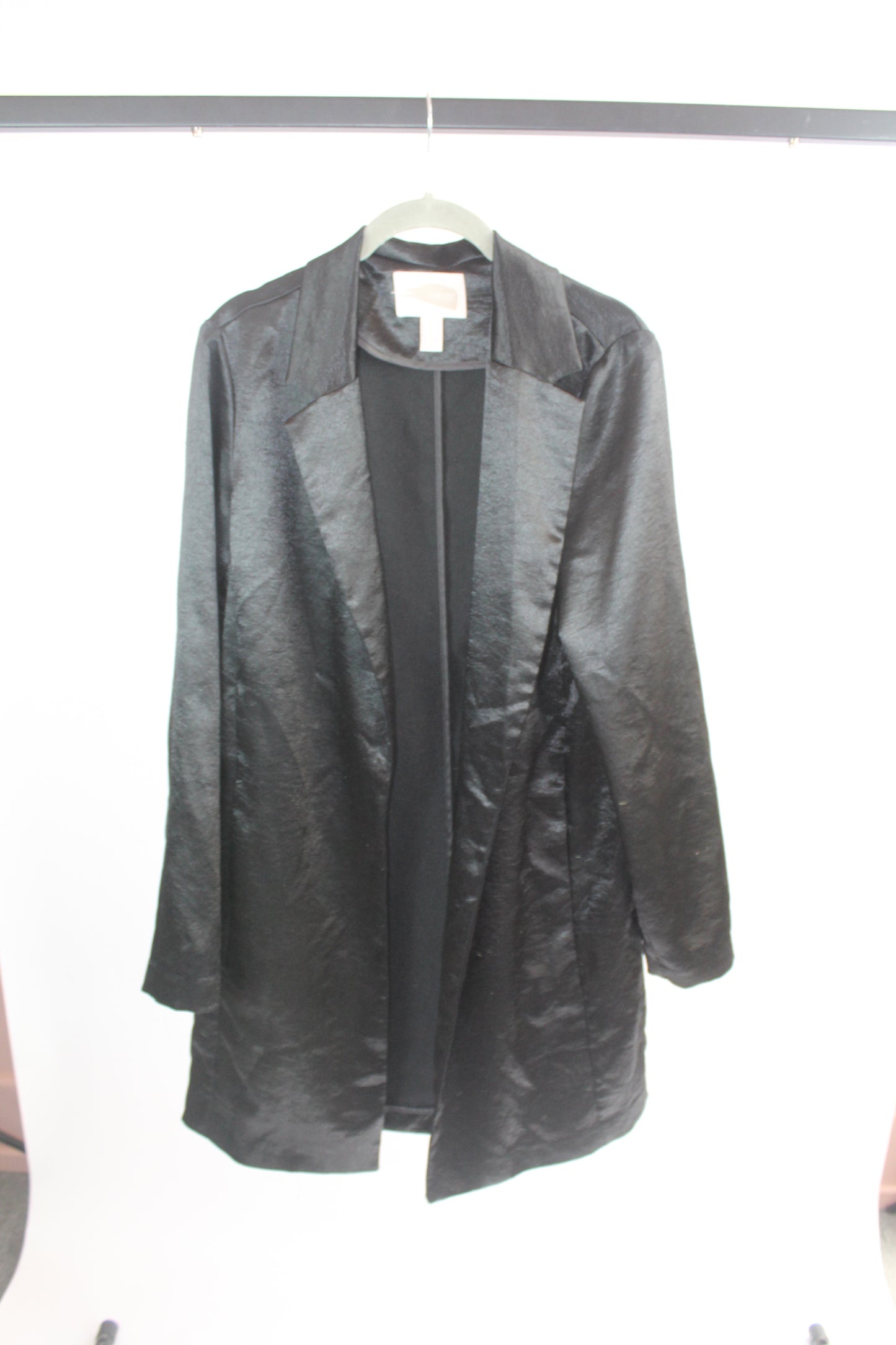 Women's Long Black Satin Cardigan Forever 21 Size Medium