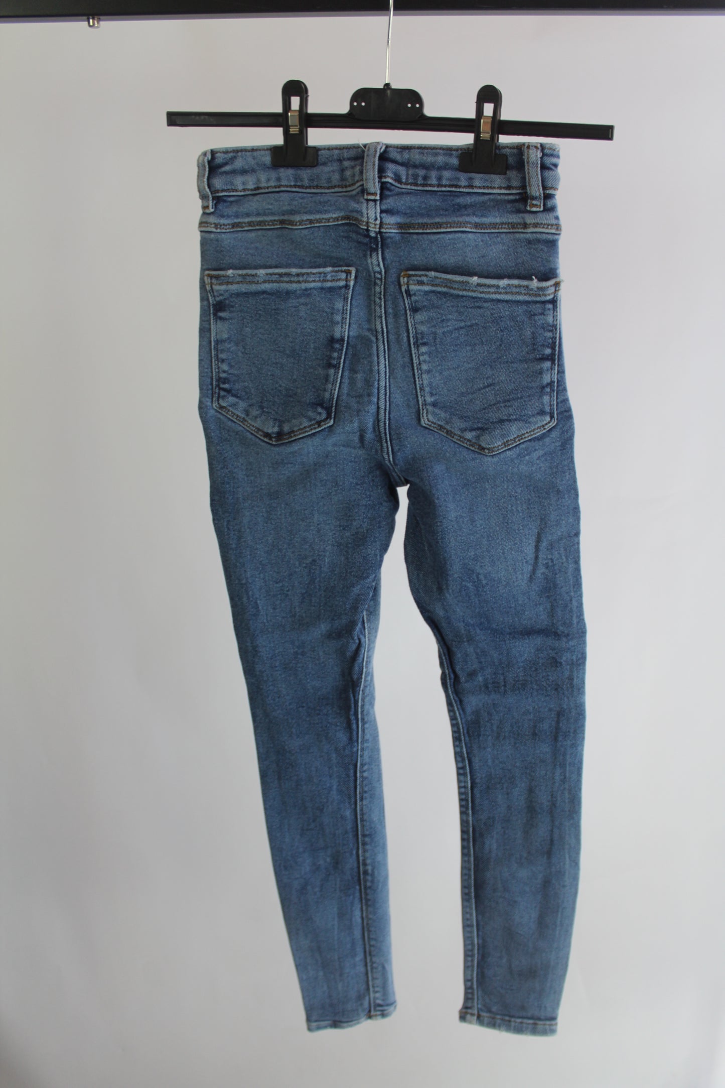 Zara Women's Medium Wash Denim Skinny Jeans Size 2