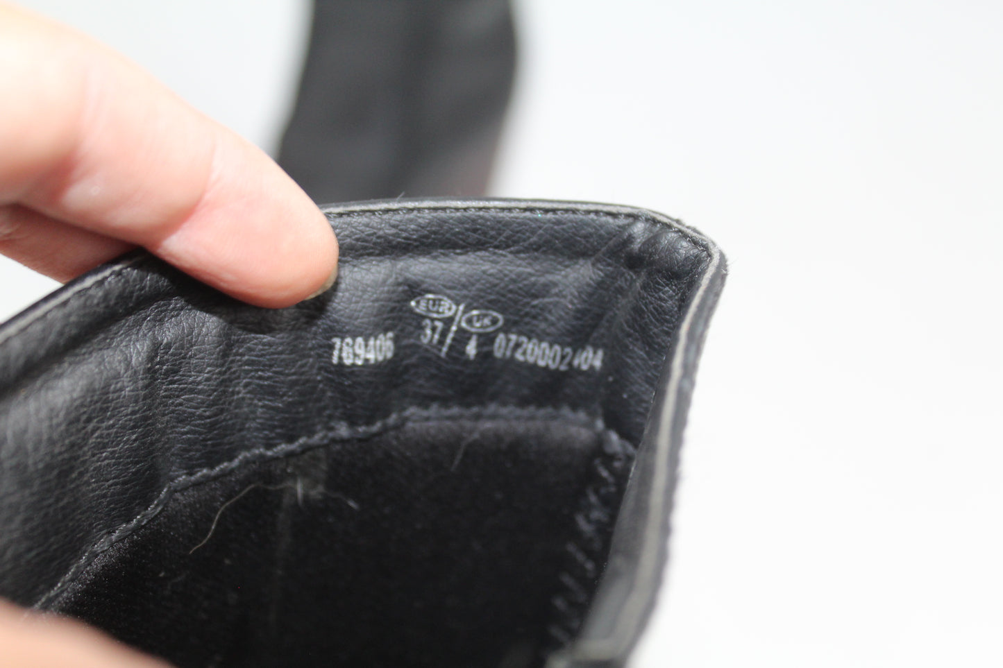 Pending Brand/Shoes Size