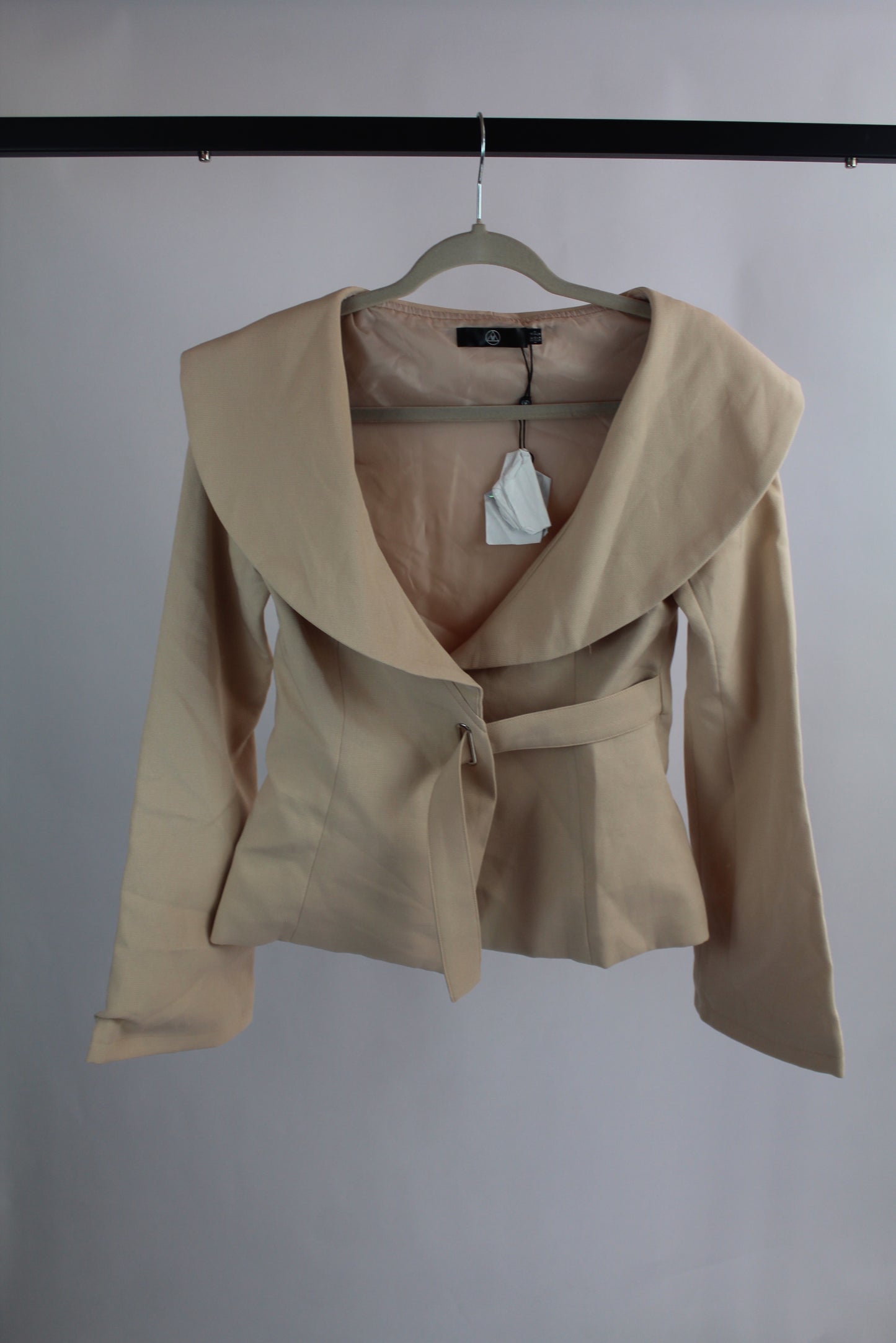 Women's Missguided Tan Blazer Size 0 - NWT