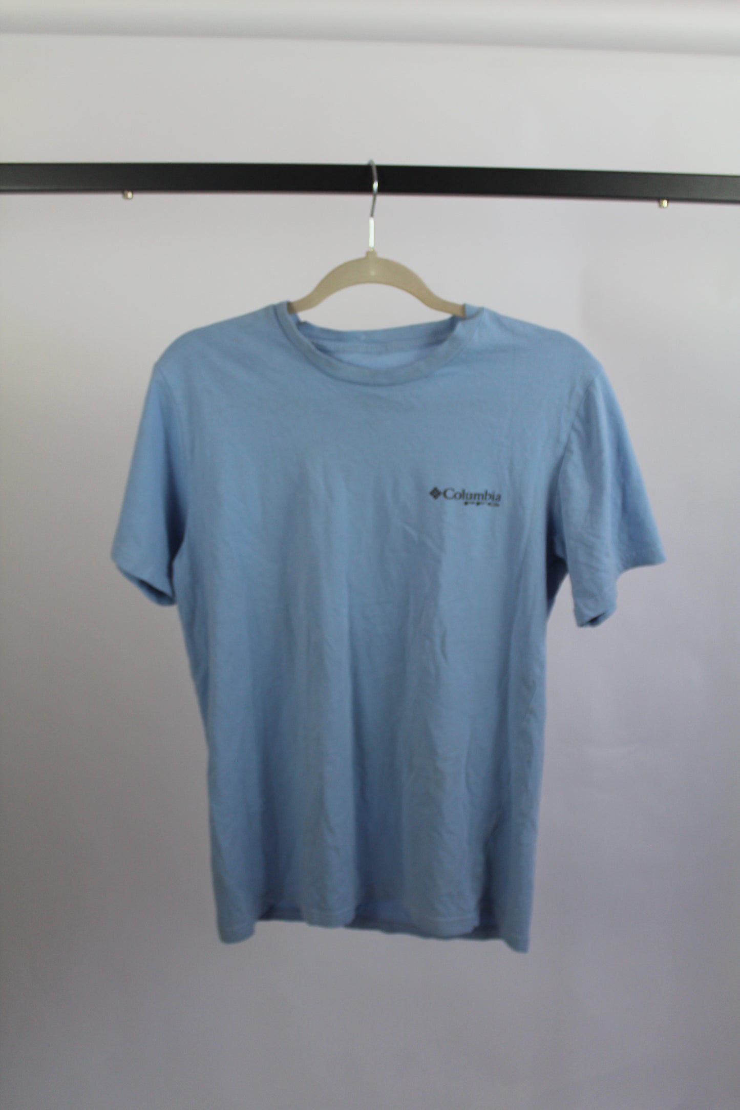 Men's Columbia Blue Top Size Small