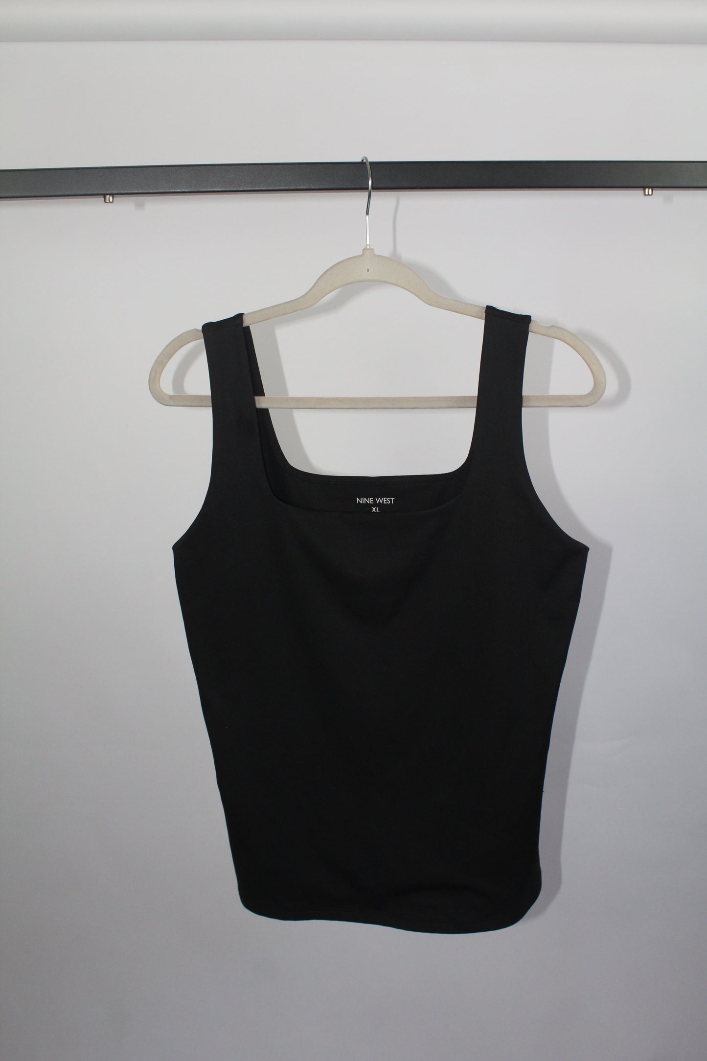 Women's Nine West Tank Size XL