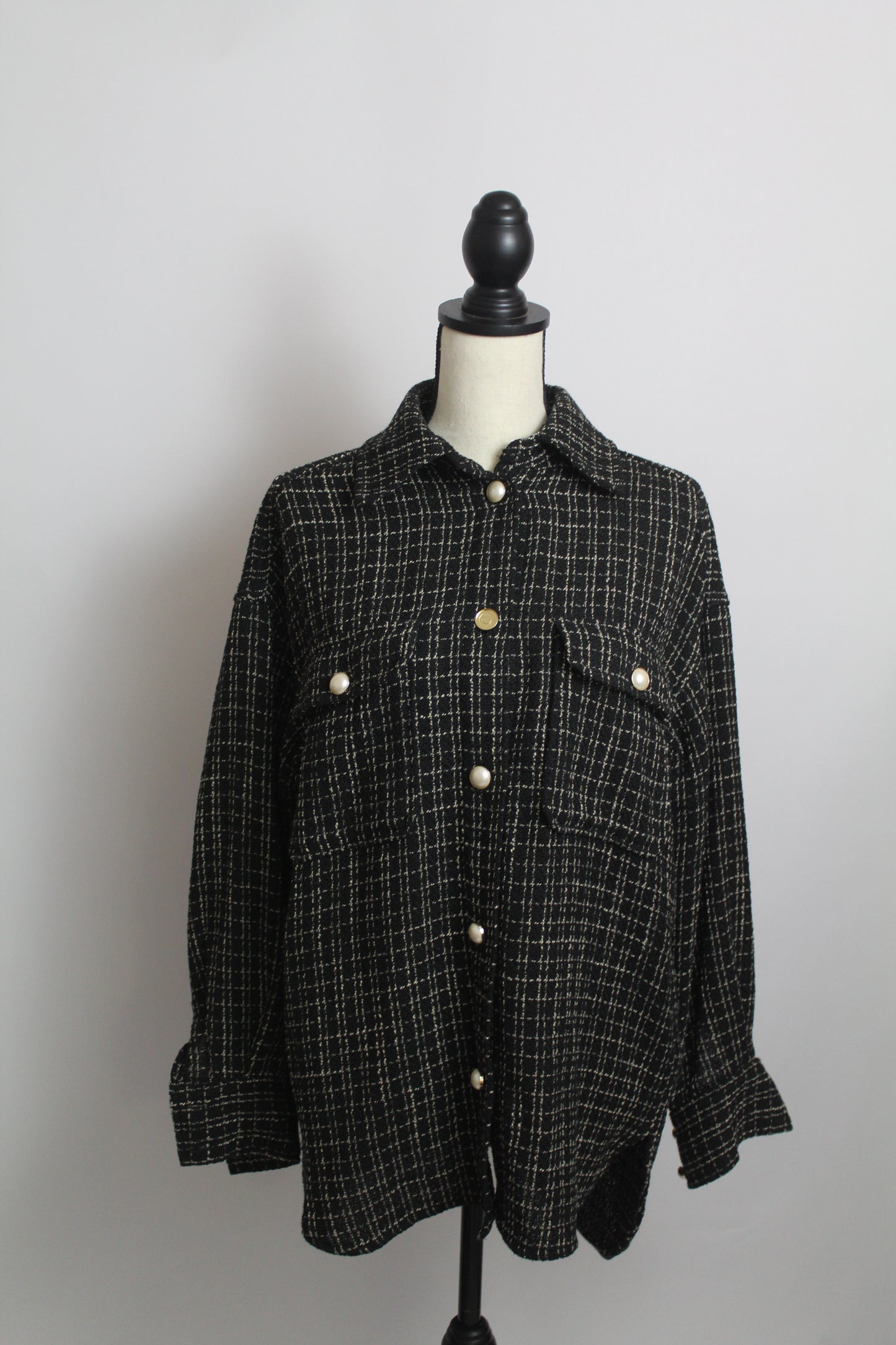 Women’s H&M Black & White Textured Knit Sweater – Size XS