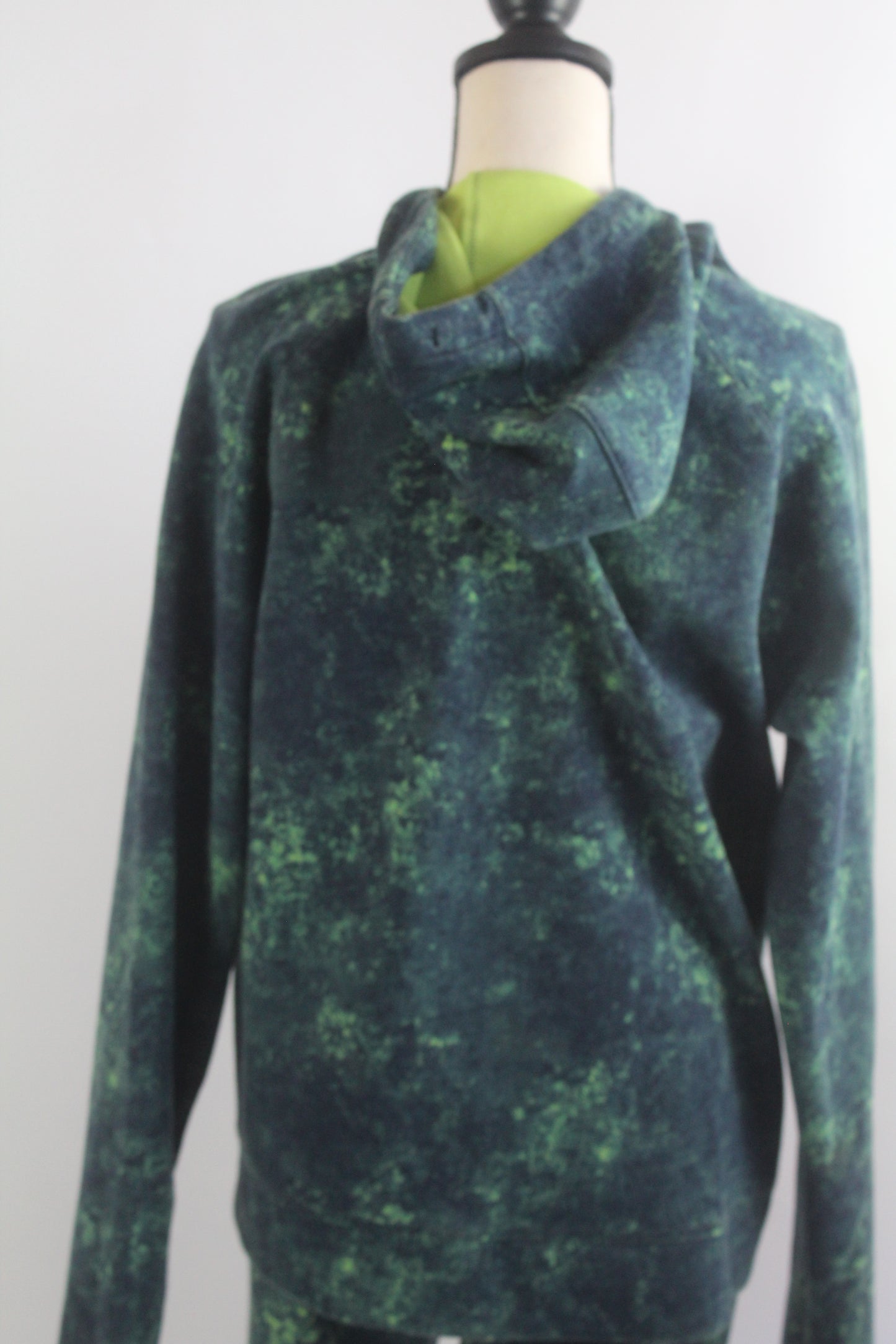 Blue and Green Lounge Set Size Medium