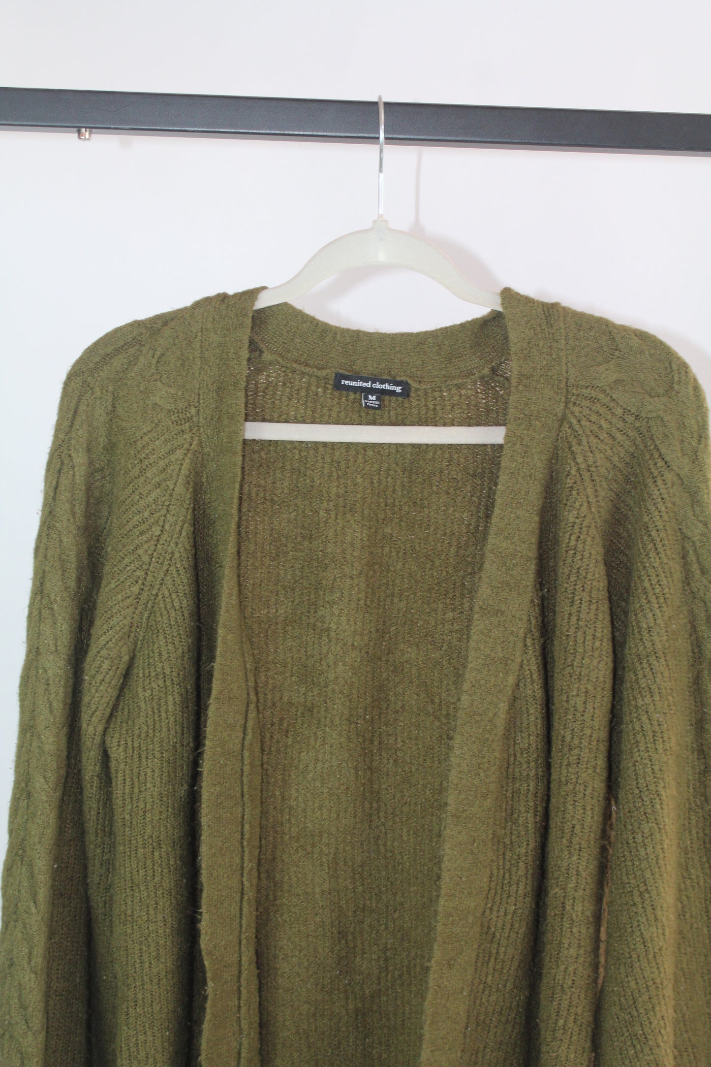 Women's Olive Green Long Sleeve Olive Cardigan Size Medium