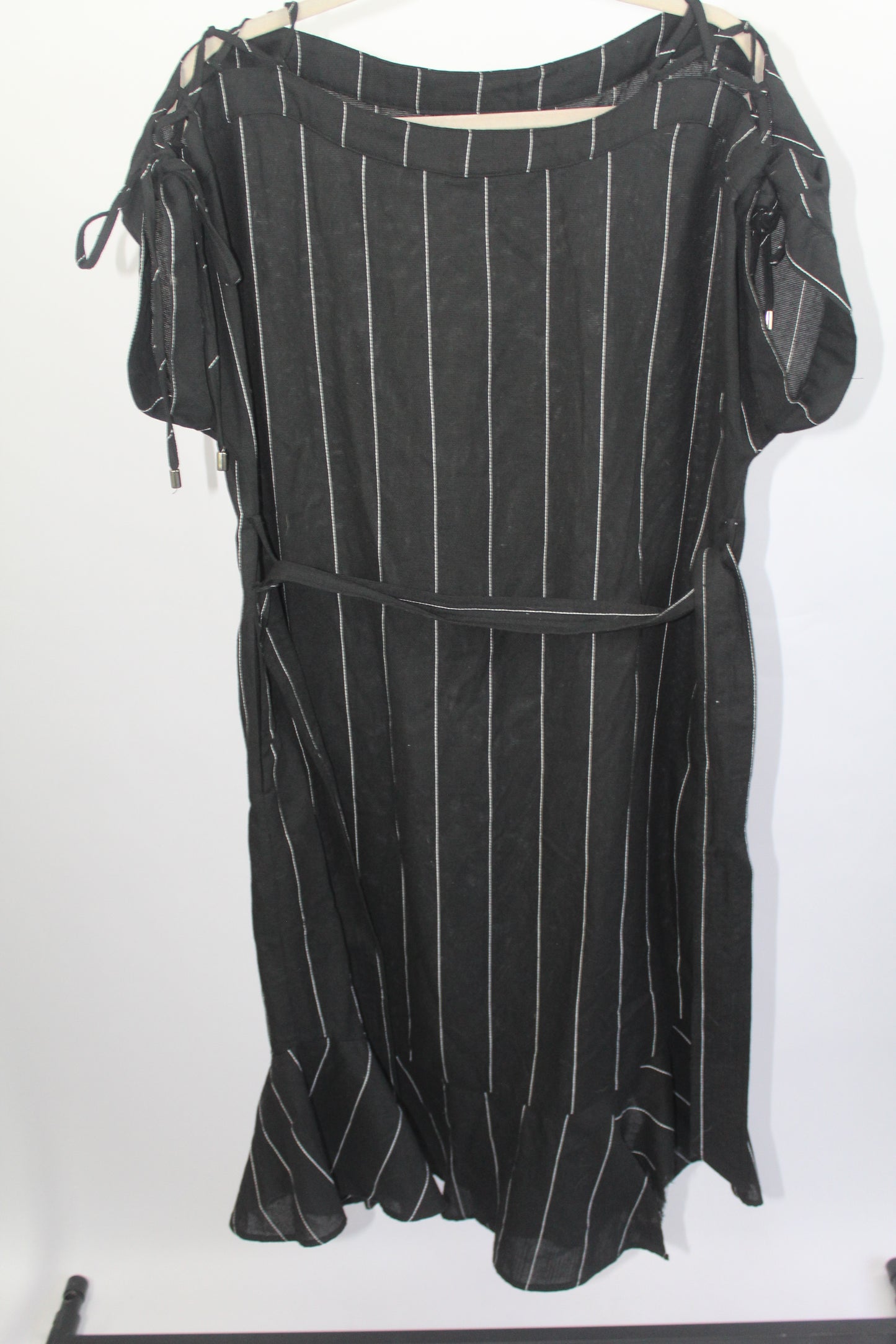 Women's Moon River Black/White Dress Size Large