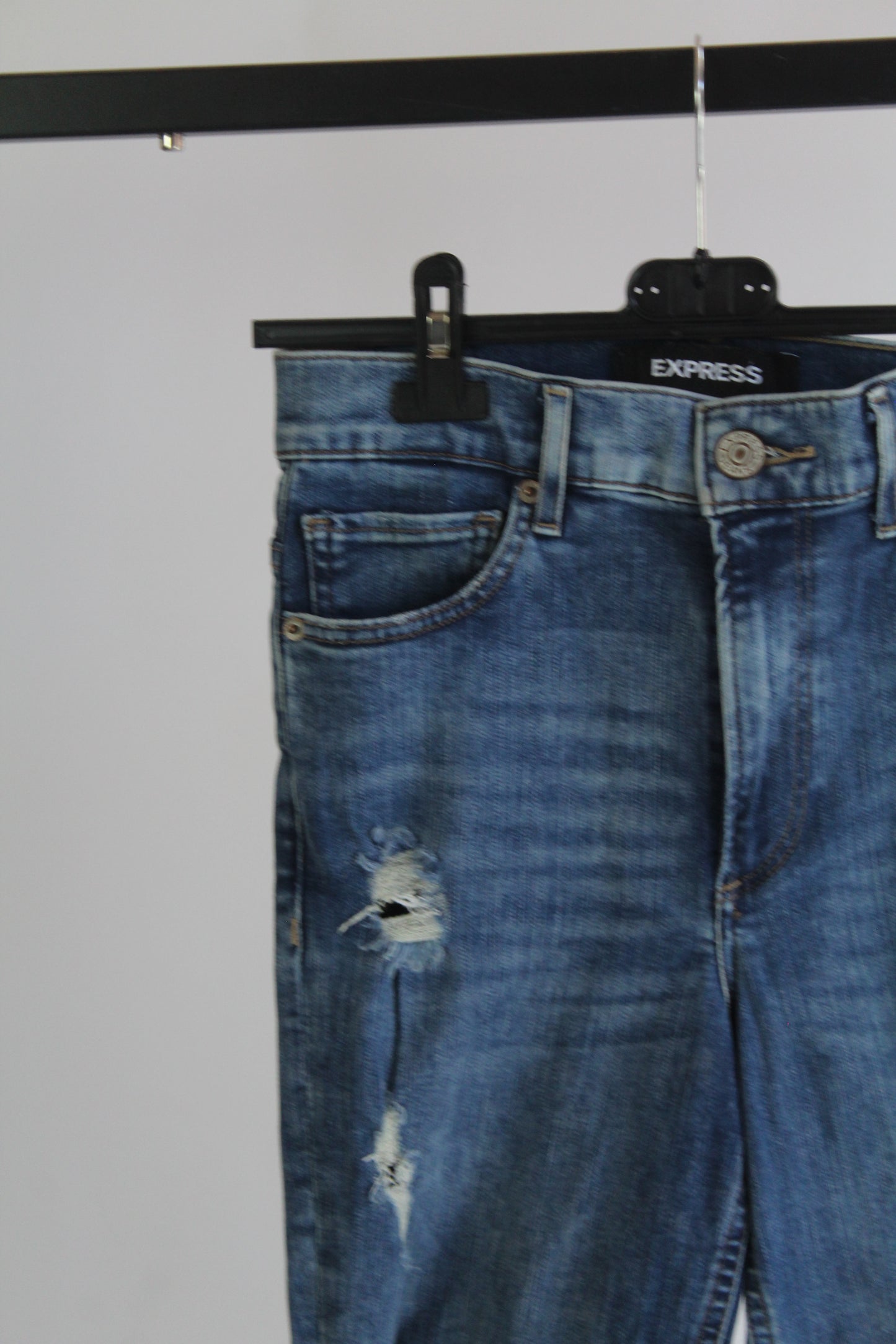 Express Women's Distressed Denim Dark Wash Skinny Jean Size 6R