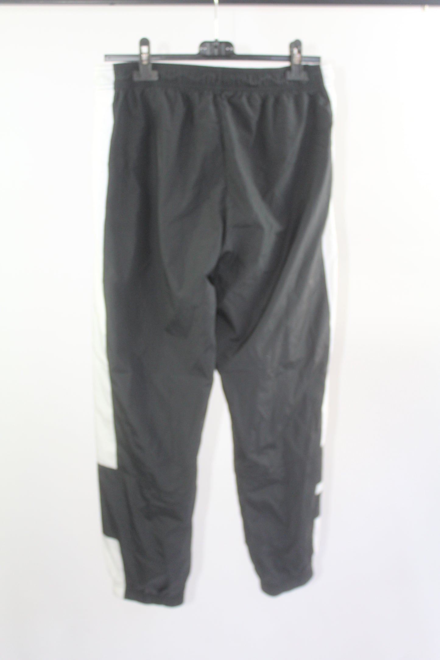Nike Women's Sweats Size Medium Black/White