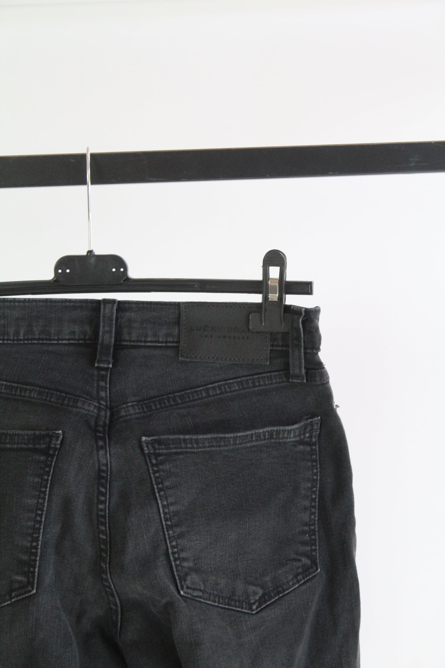 Lucky Brand Stretch Black BootCut Dark Wash Denim Size 6