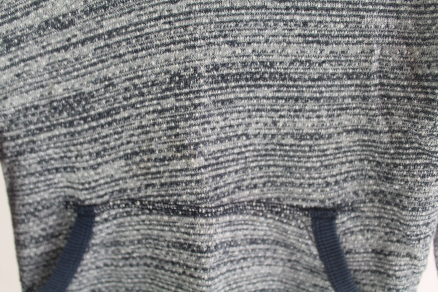 Boys Old Navy Crew Neck Sweatshirt Size 5T/5A