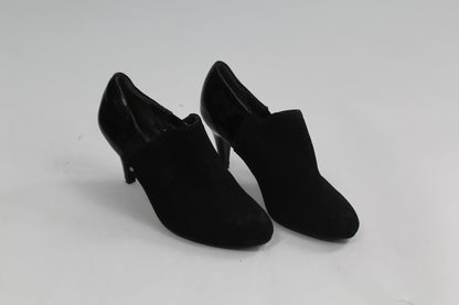 Women's PENDING SIZE