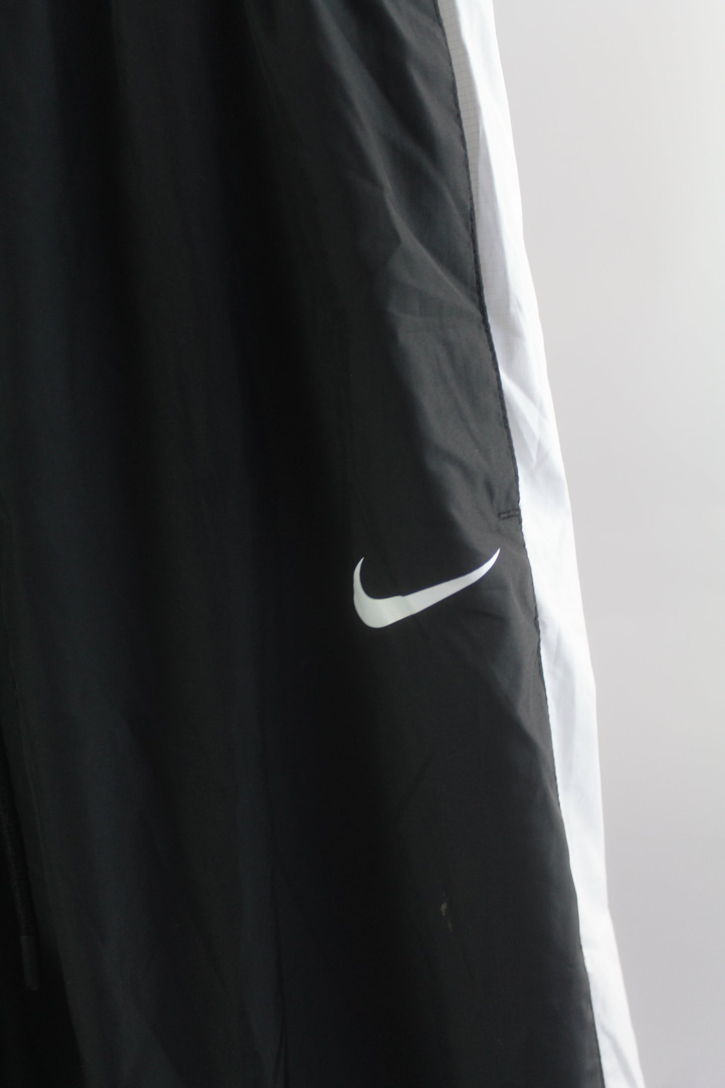 Nike Women's Sweats Size Medium Black/White